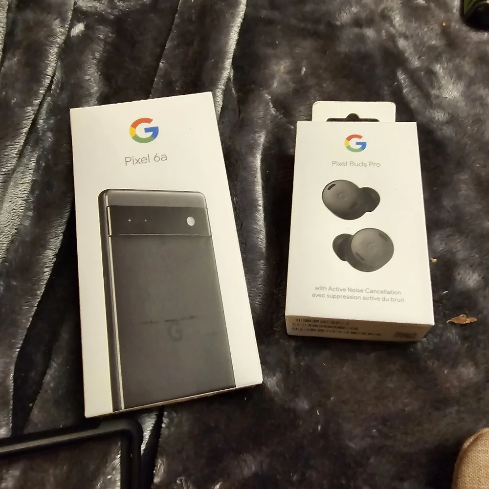 Google pixel 6 and Google buds pro